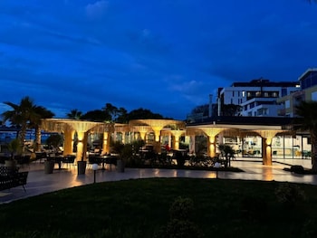 blue studios by comfort suites