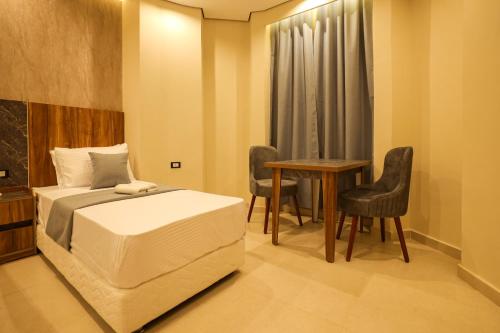 sama hotel sherif bash