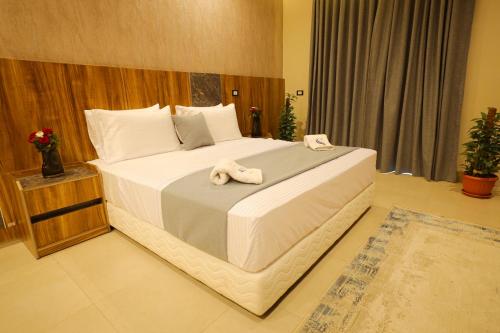 sama hotel sherif bash