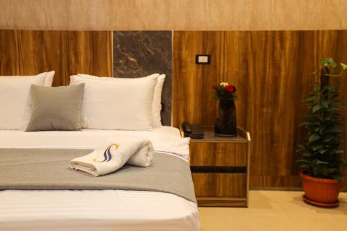 sama hotel sherif bash
