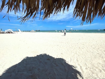 mini beach studios