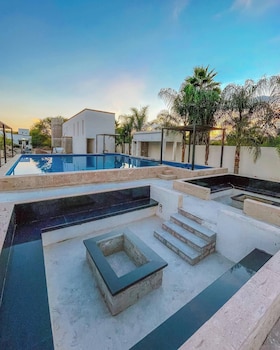 Yolihuani Relax Resort,,3 star