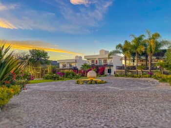 yolihuani relax resort
