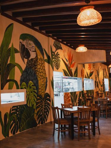 hotel antara resort