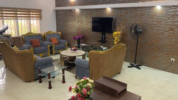 Rossy's Apartments Serviced Apts Abuja,,4 star