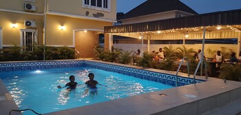 rossys apartments serviced apts abuja