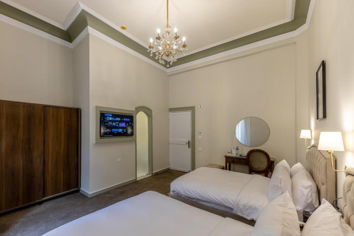 cairo inn the royal