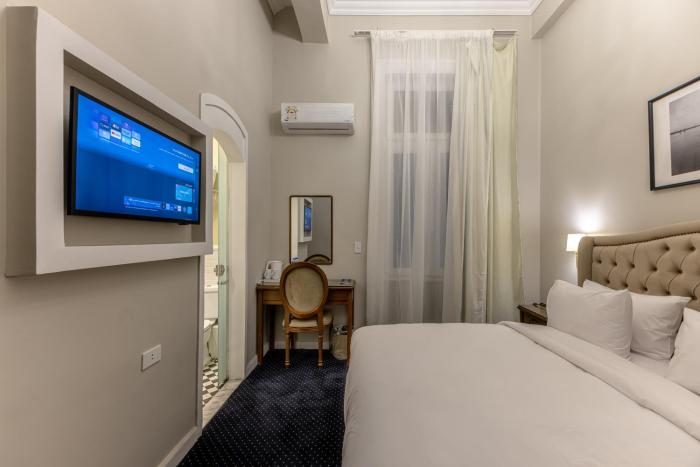 cairo inn the royal