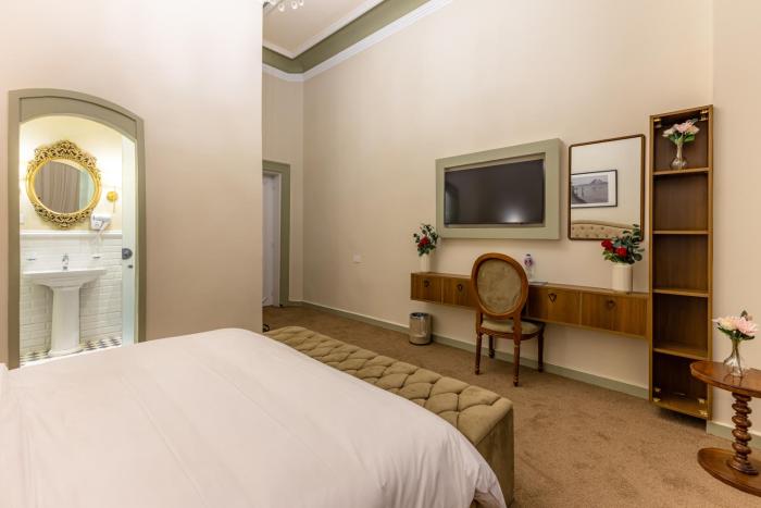 cairo inn the royal