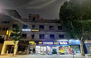 hostel tommy