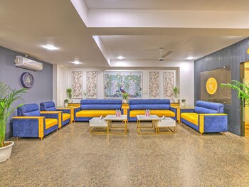 skyluxuria hotel and service apartments