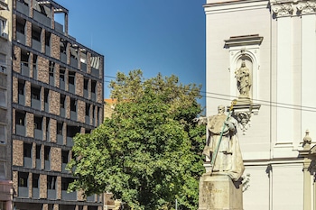 marone suites budapest