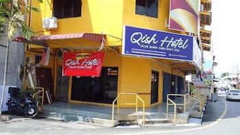 hotel q banda kaba