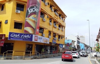 hotel q banda kaba