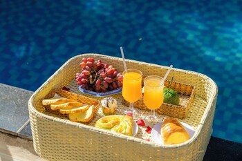 green bungalow garden resort