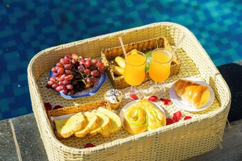 green bungalow garden resort