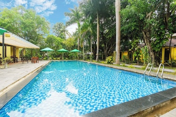green bungalow garden resort