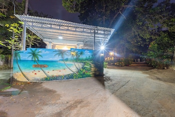 green bungalow garden resort