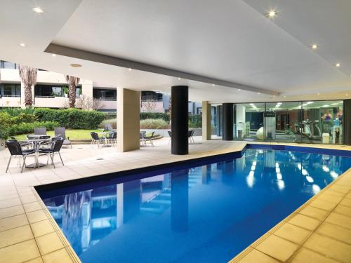 adina apartment hotel sydney darling harbour