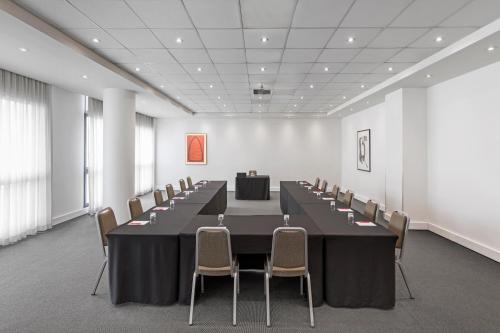 adina apartment hotel sydney darling harbour