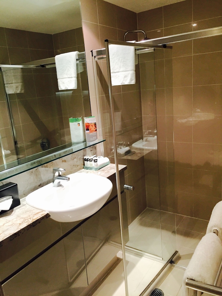 adina apartment hotel sydney darling harbour