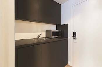 adina apartment hotel sydney darling harbour