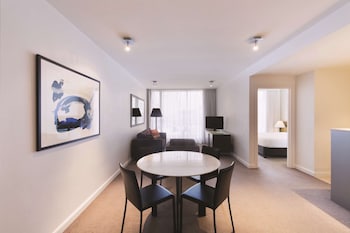 adina apartment hotel sydney darling harbour