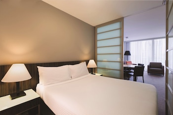 adina apartment hotel sydney darling harbour