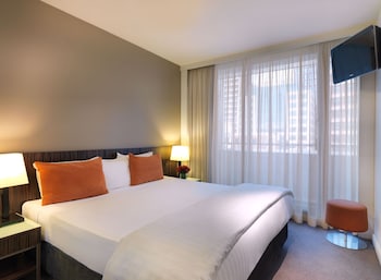 adina apartment hotel sydney darling harbour