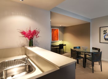 adina apartment hotel sydney darling harbour