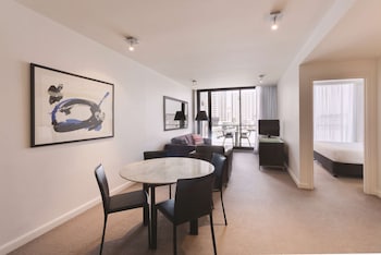 adina apartment hotel sydney darling harbour
