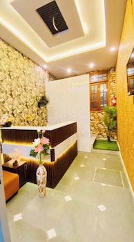 hotel prisha stay lucknow