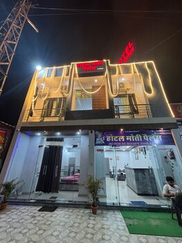Hotel Moti Palace,,3 star
