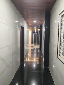 hotel nvr grand