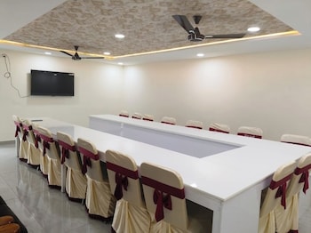 hotel nvr grand