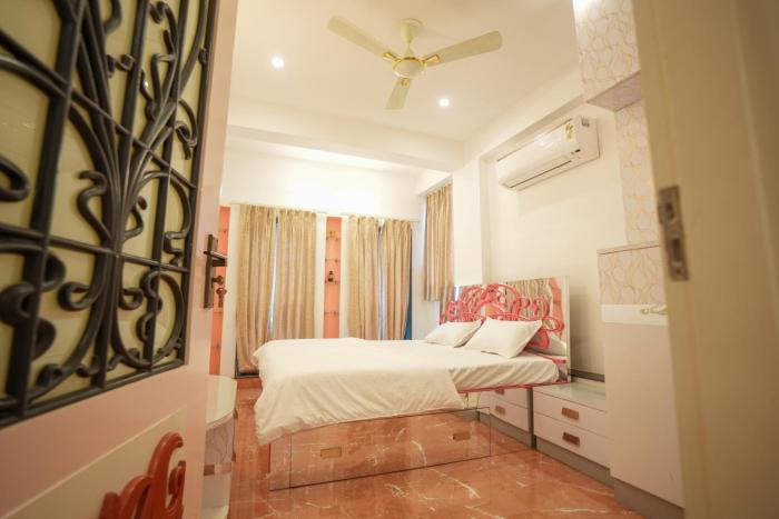 the collectors loft jaipur