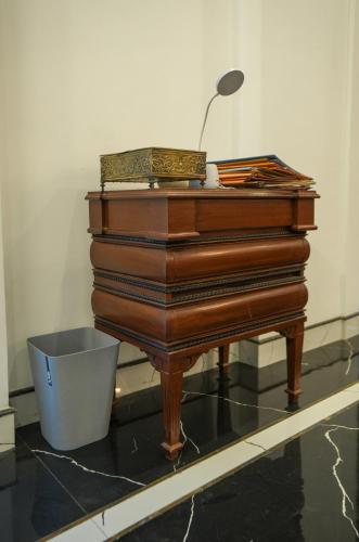 the collectors loft jaipur