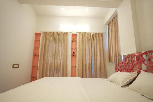 the collectors loft jaipur