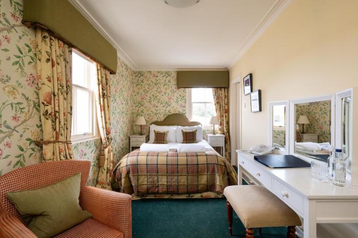 open arms hotel