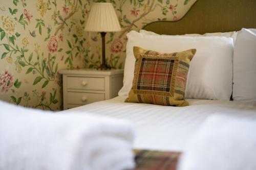 open arms hotel