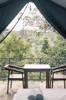 radiance ella urban camping