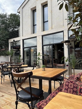 villa garden boutique hotel tirana