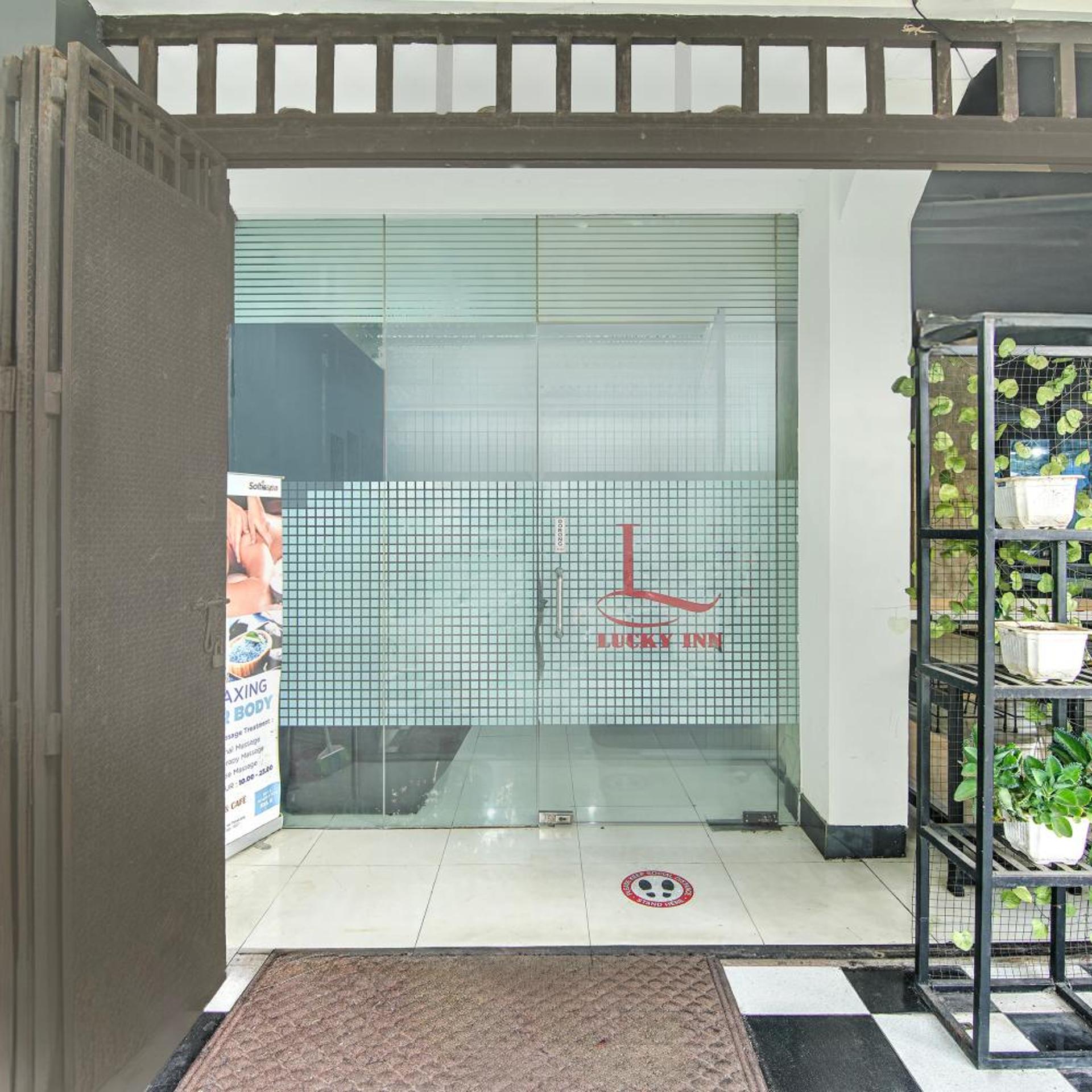 hotel o makassar near mall panakukang formerly hotel lucky inn makassar