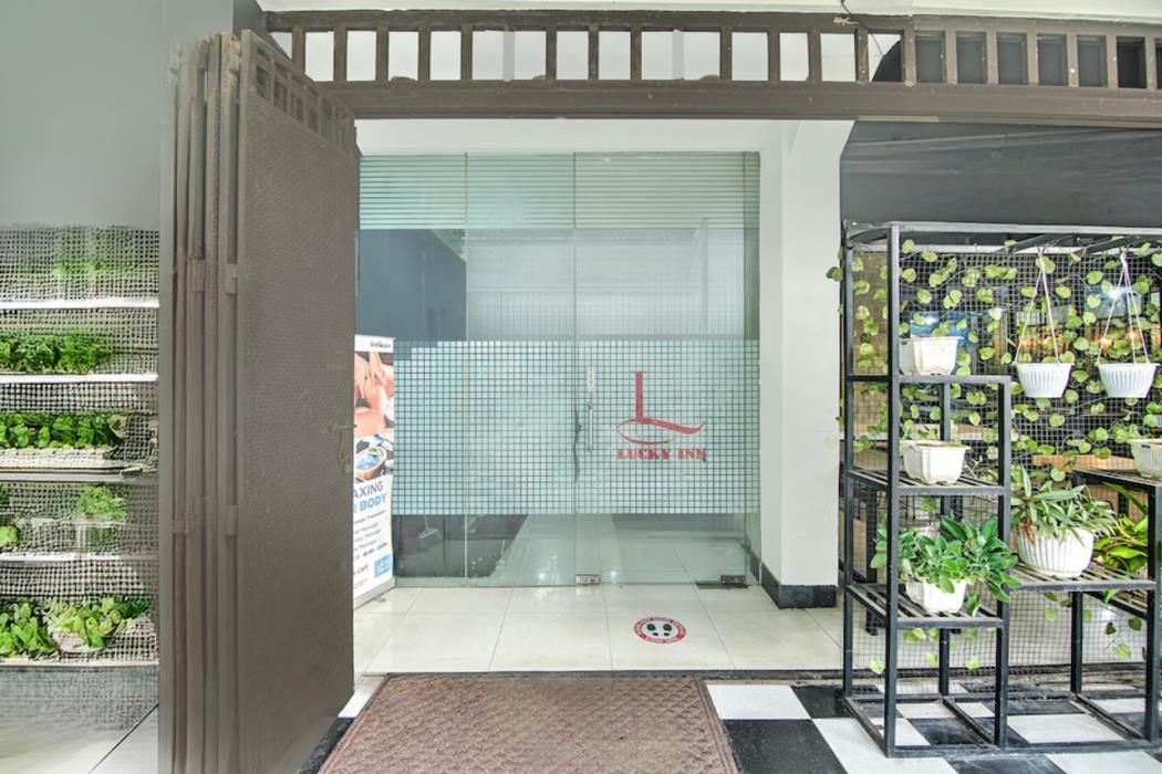hotel o makassar near mall panakukang formerly hotel lucky inn makassar