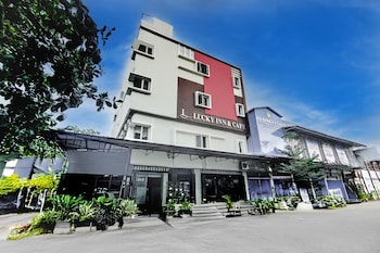 hotel o makassar near mall panakukang formerly hotel lucky inn makassar