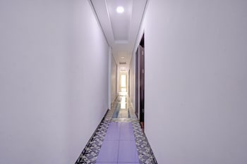 capital o 94914 kemayoran guest house