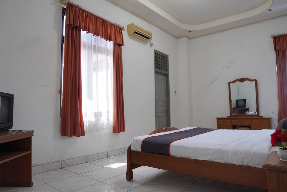 collection o near universitas negeri padang formerly hotel amra