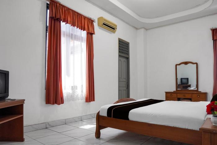 collection o near universitas negeri padang formerly hotel amra