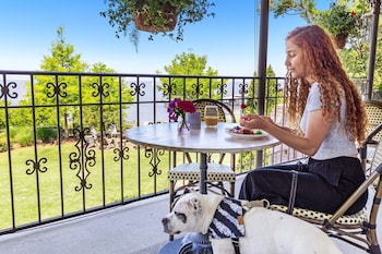 jubilee suites boutique bandb