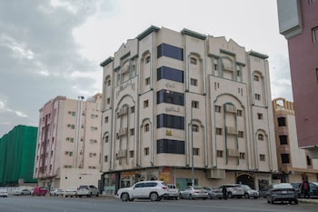 mg crown hotel 1